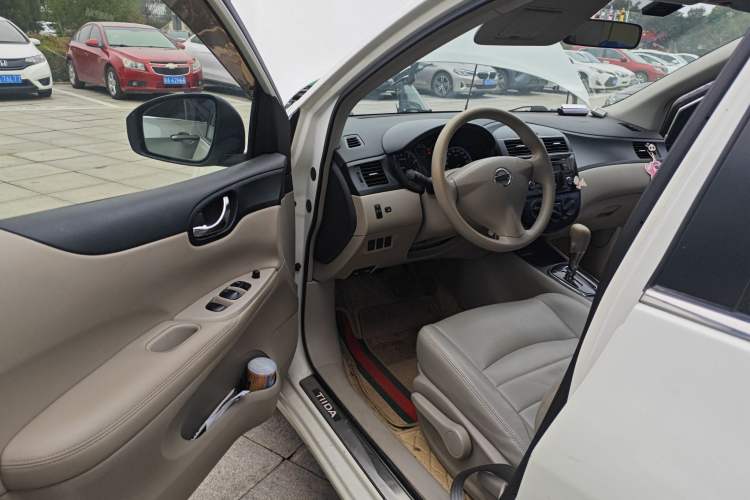 Used Nissan Tiida 2011 1.6L CVT Comfort Model Driver Seat