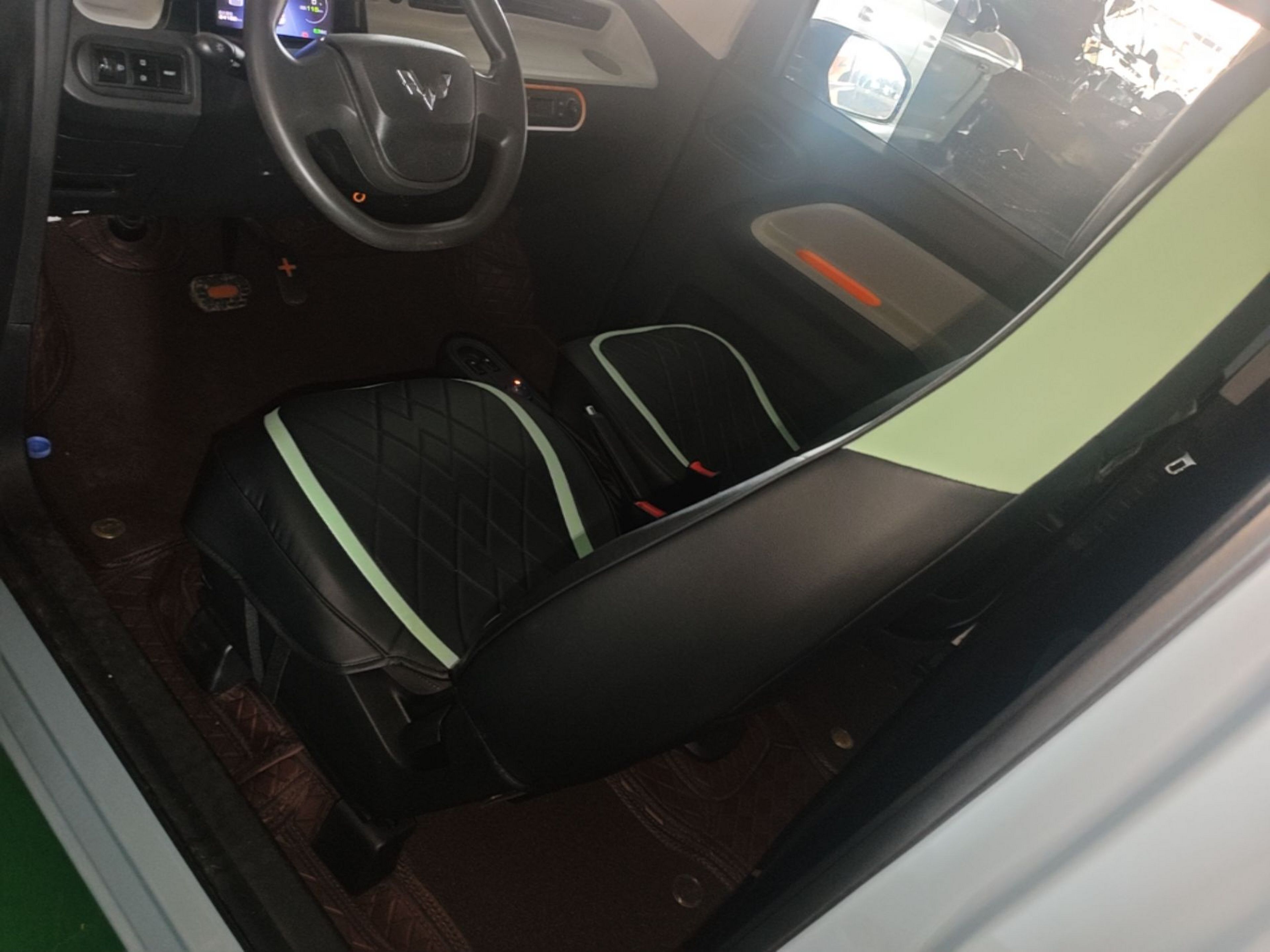 Interior delantero