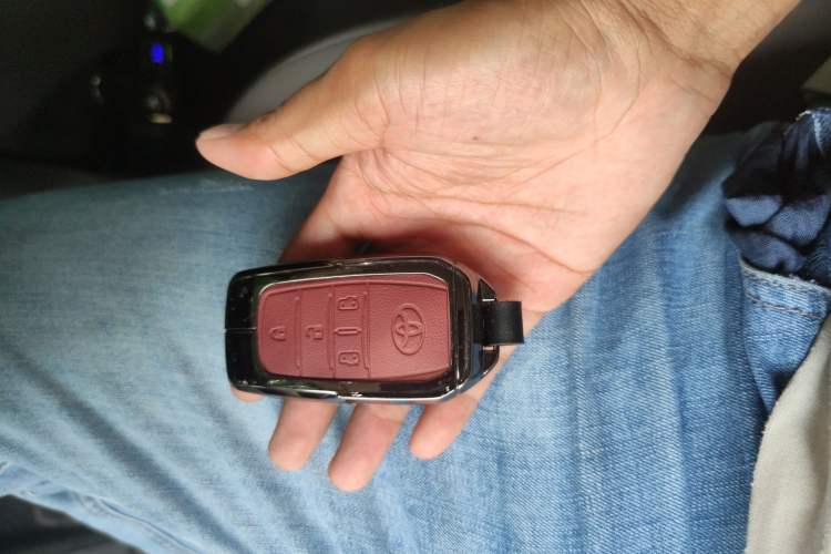 Used Toyota SIENNA 2021 2.5L Hybrid Comfort Edition