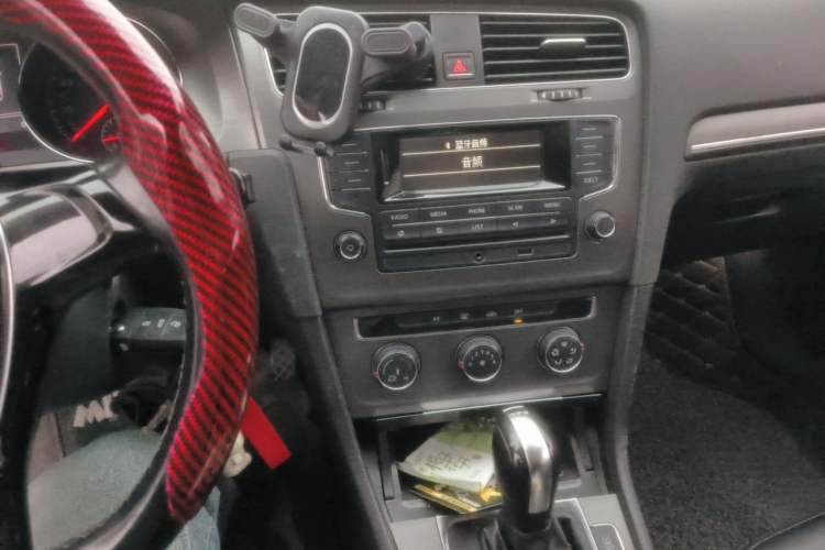 Used Volkswagen Golf 2015 1.4TSI Automatic Comfort Model
