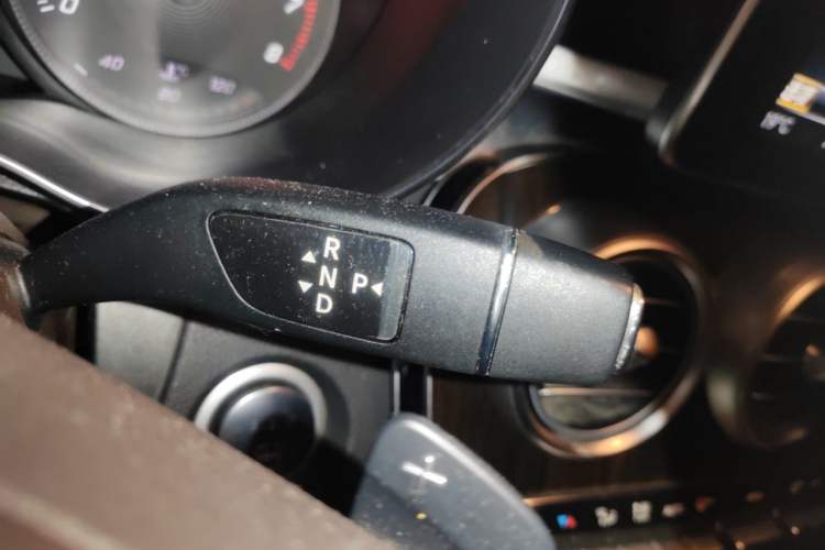 Used Mercedes-Benz GLC 2018 GLC 260 4MATIC Luxury Model