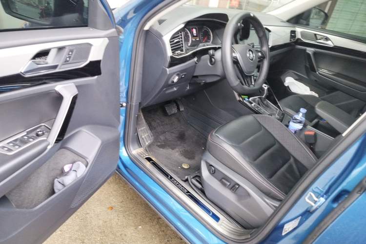 Used Volkswagen Tayron 2019 330TSI Four-Wheel Drive Luxury Version China V Standard Interior 3