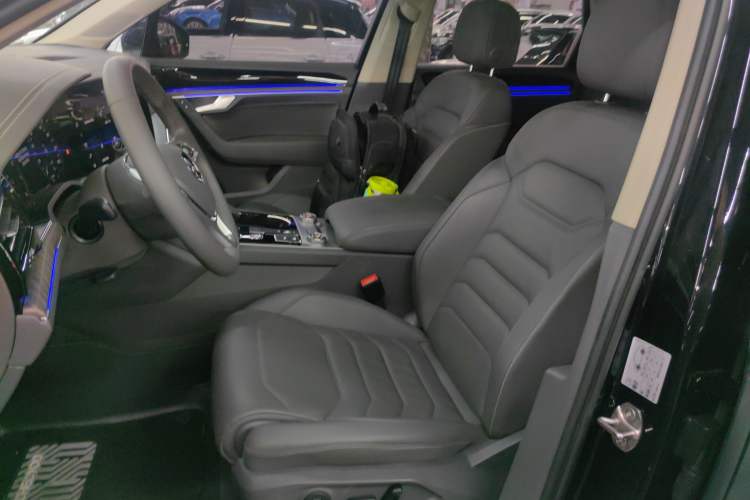 Used Volkswagen Touareg 2020 2.0 TSI RuiShang Edition China VI Standard