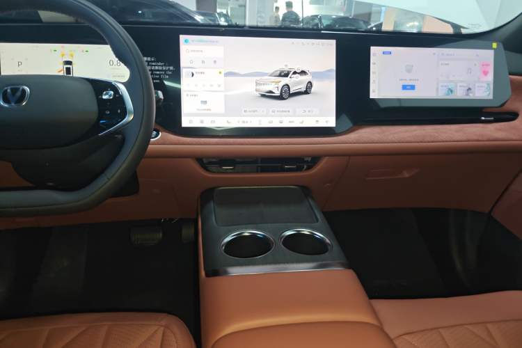 Used CHANGAN CS75 PLUS 2025 4th Generation 1.5T New Blue Whale Smart Luxury Edition
