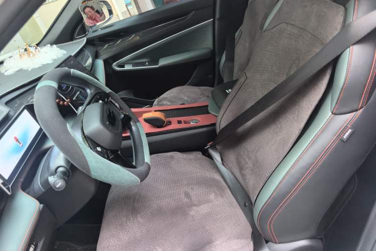 Used Geely Auto Emgrand X7 Sport 2024 1.5TD Dragon Edition Left Front Seat