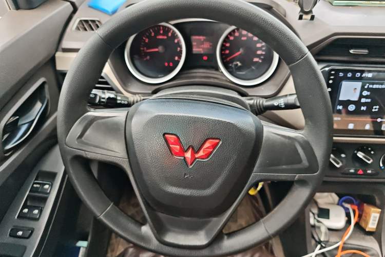 Used Wuling Hongguang 2021 1.5L Revised S Standard Version Hydraulic-Power-Assisted LAR