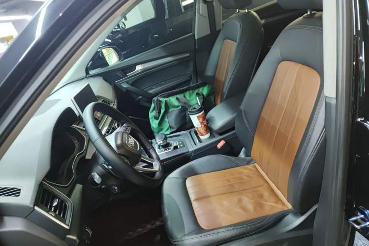 Used Audi Q5L 2018 40 TFSI Prestige Fashion Edition China VI Left Front Seat