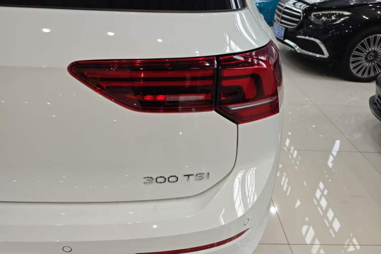 Used Volkswagen Golf 2026 300TSI Pro
