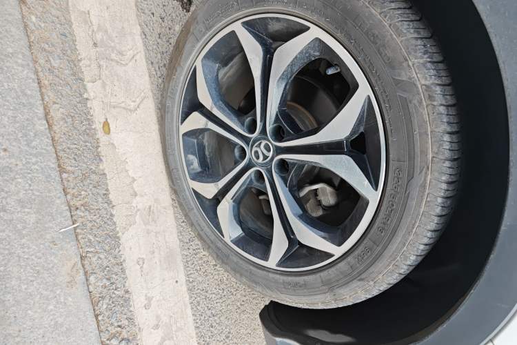 Used BAIC Beijing X5 2018 1.5T CVT New Smart Version China V Emission Standard Exterior 4