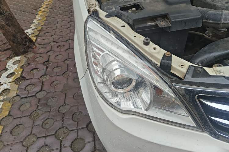 Used BAIC Weiwang M30 2015 1.5L Comfort version DAM15
