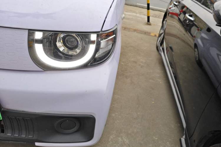 Used Chery QQ Ice Cream 2022 170km Sundae Phosphate Lithium-Ion
