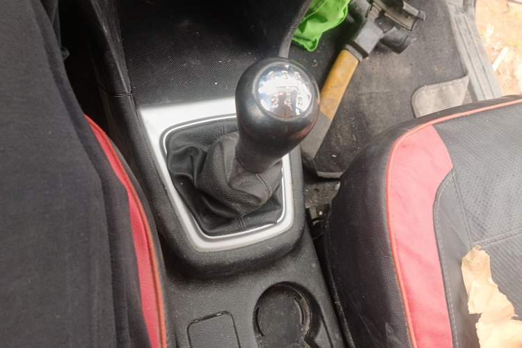 Used CHANGAN KAICHENG Ounuo S 2015 1.5L Jin Ouno Standard Model Gear Lever