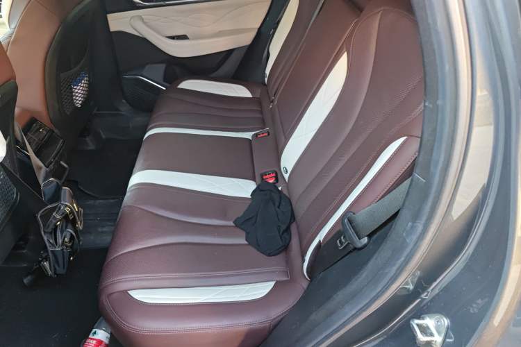 Used Geely Auto Monjaro L 2024 2.0TD High-Power Automatic Two-Wheel Drive Yunqi Version