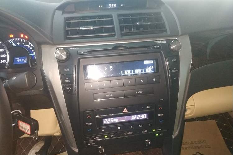 Used Toyota Camry 2015 2.0G Premier Edition