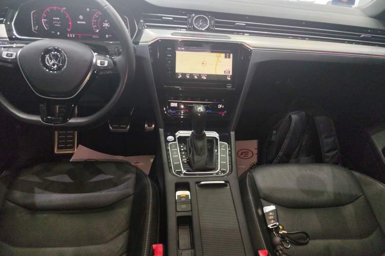 Used Volkswagen FAW-Volkswagen CC 2020 330TSI Glamour Edition China VI Standard
