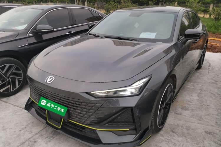 Used CHANGAN UNI-V 2022 1.5T Sport Edition