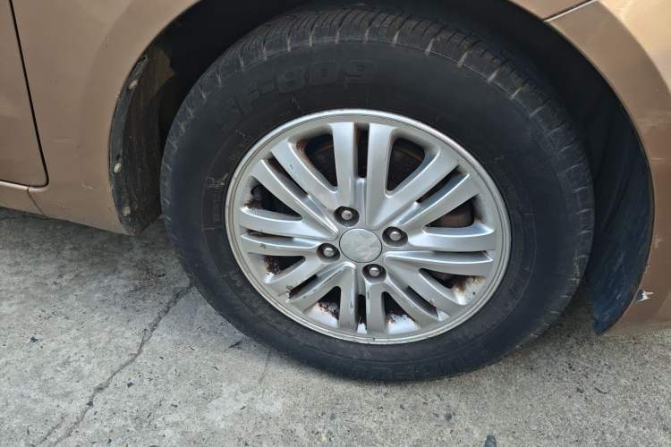 Used Kia K2 2012 Sedan 1.4L MT GLS Commemorative Edition
