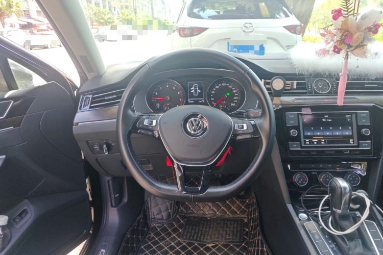 Used Volkswagen Magotan 2019 330TSI DSG Leading Model China VI Standard
