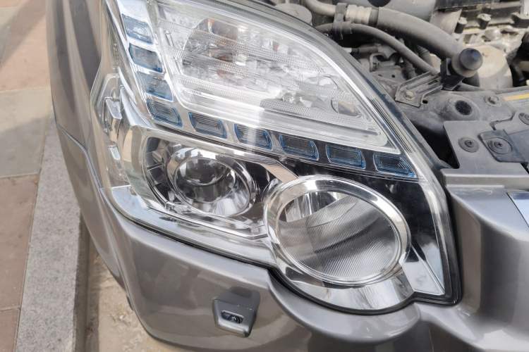 Used Nissan X-Trail 2012 2.5L CVT Luxury Edition 4WD
