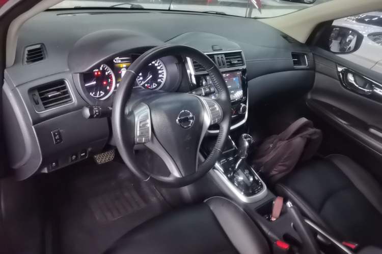 Used Nissan Tiida 2021 1.6L CVT Smart Drive Edition Center Console