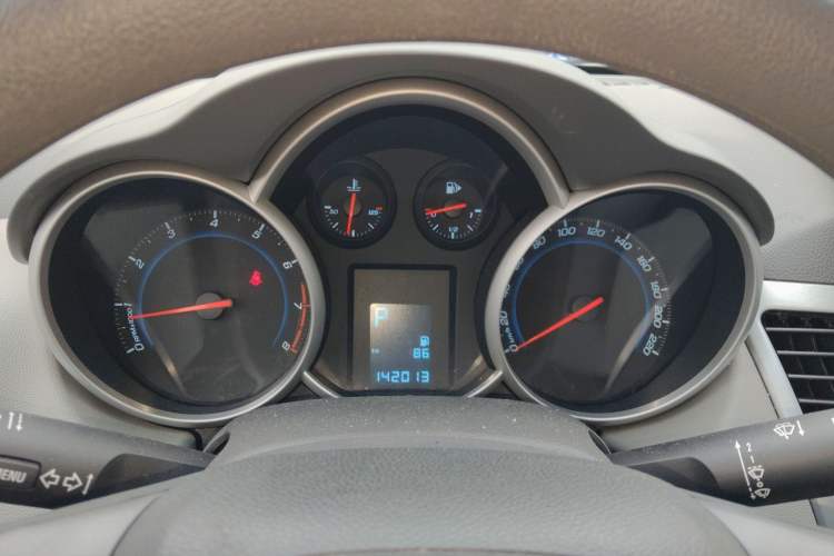 Used Chevrolet Cruze 2014 1.6L SL Millionth Anniversary Edition AT
