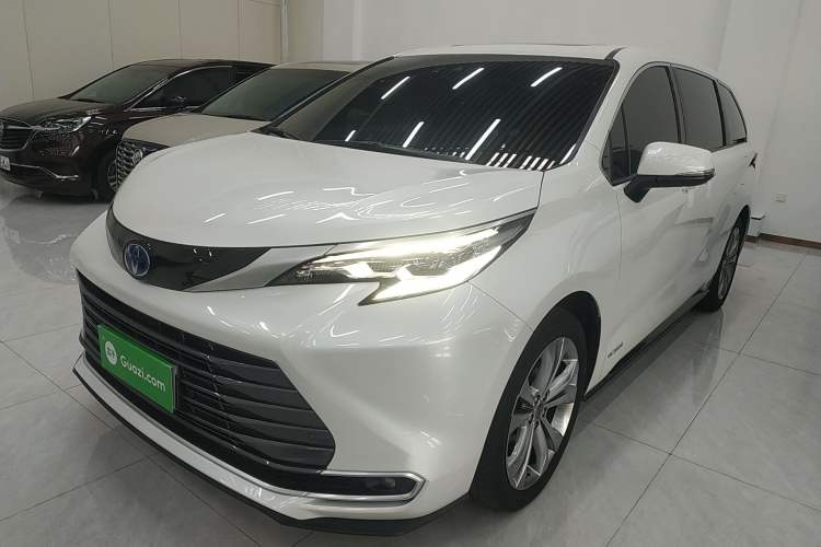 Used Toyota Sienna 2021 2.5L Hybrid Premium Edition