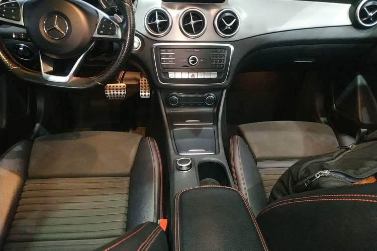 Used Mercedes-Benz CLA 2018 CLA 220 4MATIC
