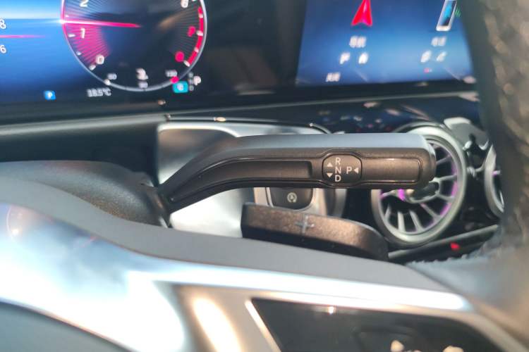 Used Mercedes-Benz GLB 2024-Year Restyled GLB 200 Dynamic Edition