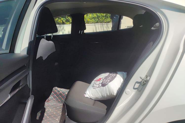 Used Mazda 3 Axela 2022 1.5L Manual ZhiMei Edition
