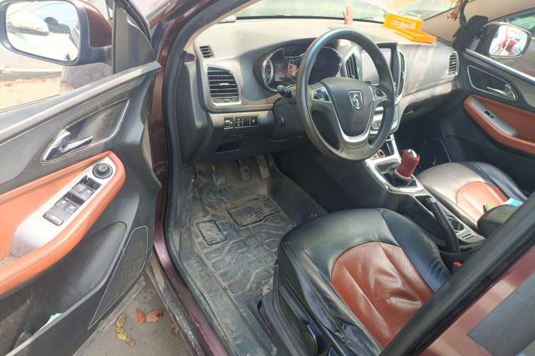 Used Baojun 560 2015 1.8L Manual Elite Edition Driver Seat