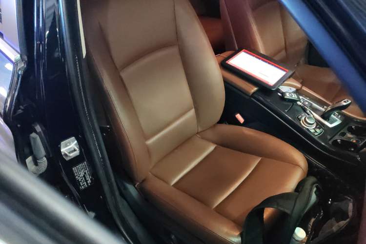 Used BMW 5 Series 2015 520i Elegant Edition
