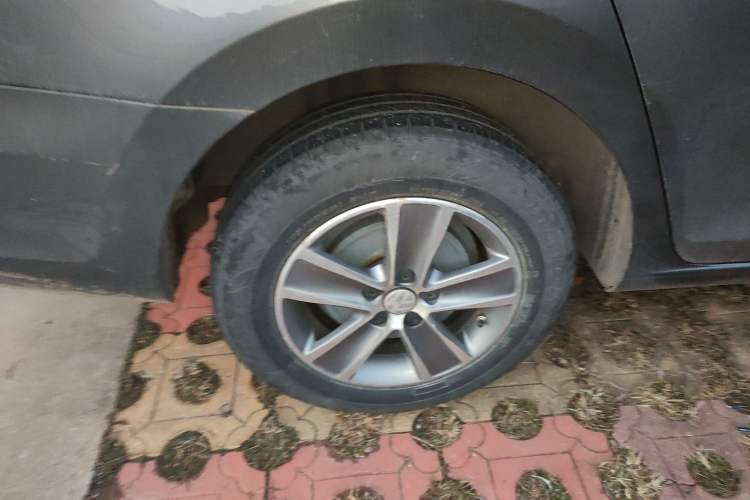 Used Volkswagen Santana 2015 1.6L Automatic Fashion Edition
