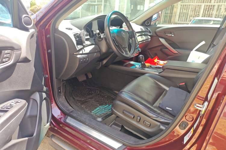 Used Acura RDX 2013 3.0L Two-Wheel Drive Elite Edition
