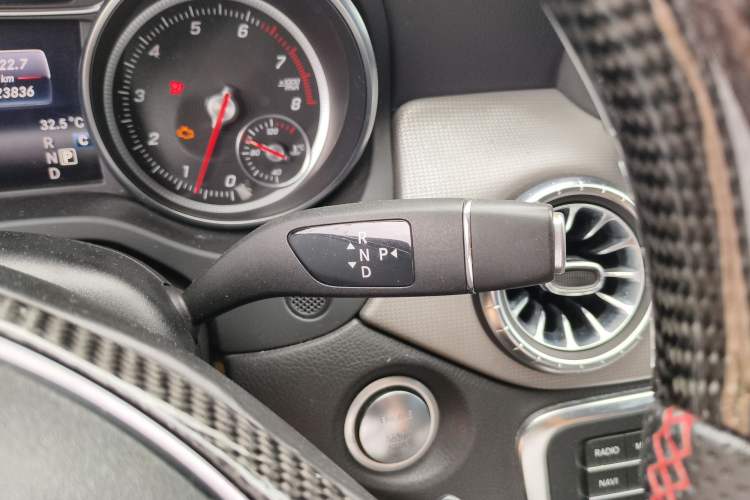 Used Mercedes-Benz CLA 2016 Refreshed CLA 200 Sport Edition Gear Lever