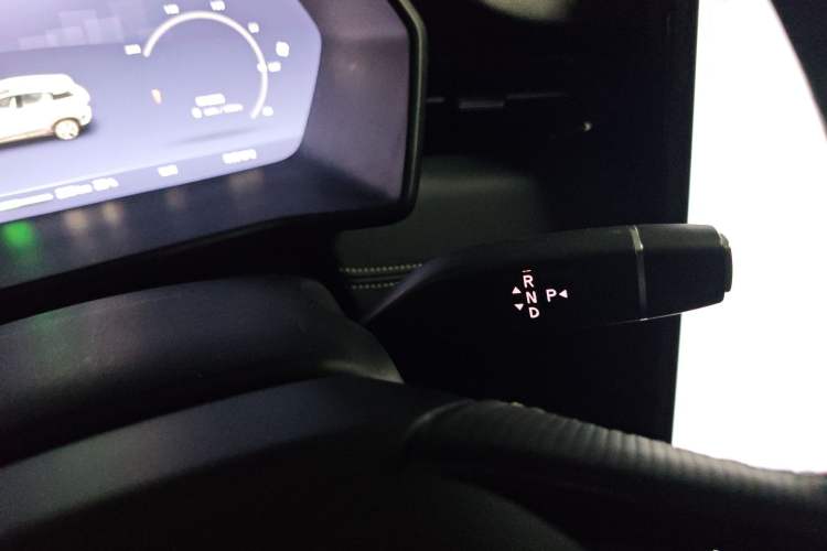 Used XPeng G3 2020 520i Luxury Edition Gear Lever