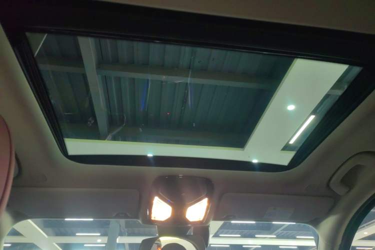 Used BMW 3 Series 2025 325Li M Sport Package Headliner