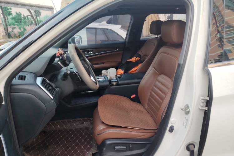 Used Honda UR-V 2017 370TURBO 2WD Prestige Edition China V Left Front Seat