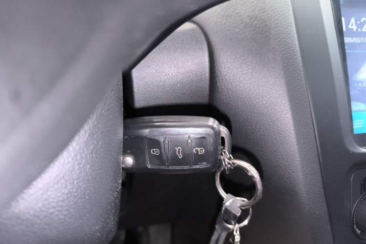 Used Volkswagen Sagitar 2014 Revised Version 1.6L Automatic Leading Edition
