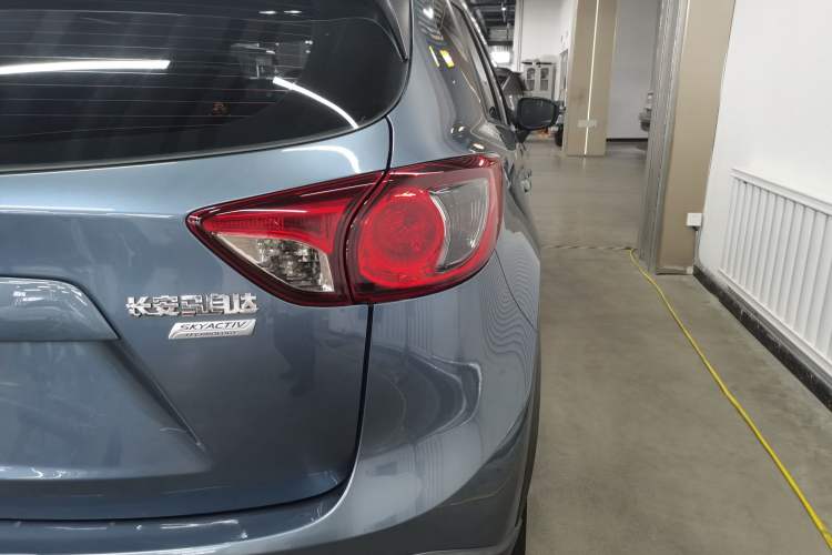 Used Mazda CX-5 2015 2.0L Automatic Two-Wheel Drive Urban Version
