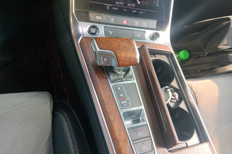 Used Audi A6L 2021 45 TFSI Prestige Dynamic Edition Gear Lever