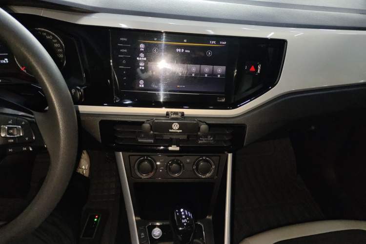 Used Volkswagen Polo 2021 Plus 1.5L Automatic Colorful Tech Edition Audio And AC Panel