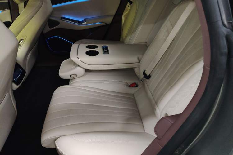 Used Denza Z9GT 2024 1100 Four-Wheel Drive Ultra Version