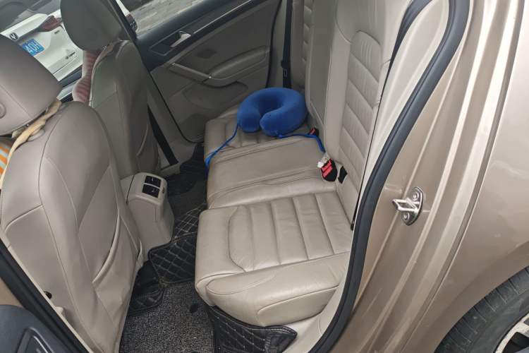 Used Volkswagen Golf 2016 230TSI Automatic Luxury Version Left Rear Seat