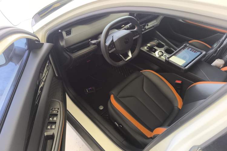 Used Changan UNI-V 2023 1.5T Premium Model
