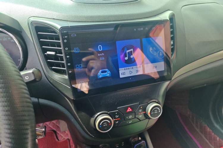 Used Changan CS35 2012 1.6L Manual Luxury Model China IV Standard
