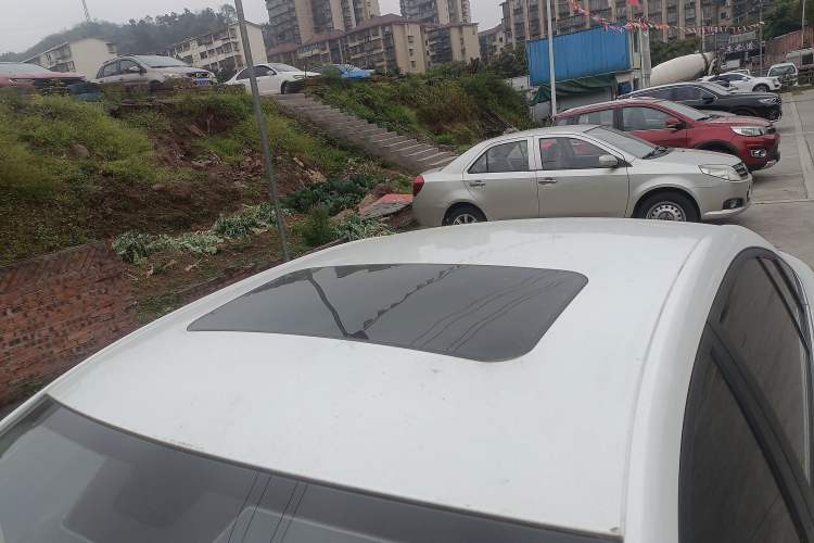 Used Roewe i5 2023 1.5L CVT Luxury Edition
