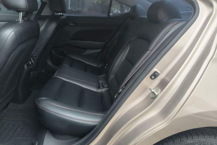Used Hyundai Elantra (6th Generation / Lingdong) 2018 1.4T Dual-Clutch Xuan Dong · Dynamic Edition Left Rear Seat