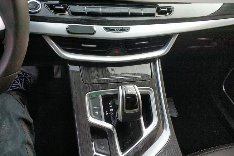 Used Geely Auto Jiajie 2021 1.8TD DCT Comfort Model Gear Lever