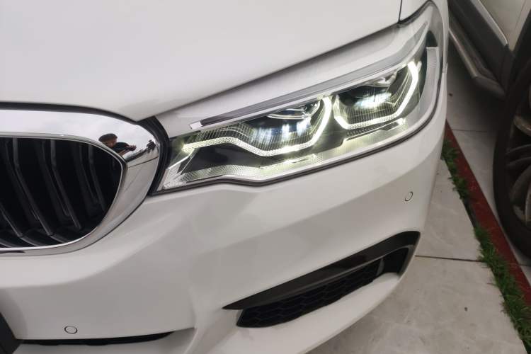 Used BMW 5 Series 2018 Restyled 530Li Leading Edition M Sport Package
