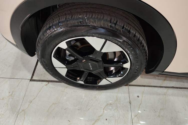 Used AION UT 2025 330 Starlight Edition